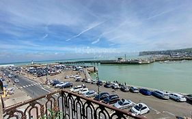 Appartement entre Port et Mer